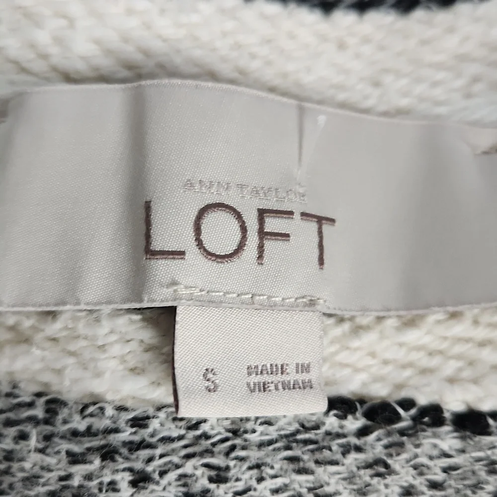 Ann Taylor Loft Shirt - Picture 2 of 2